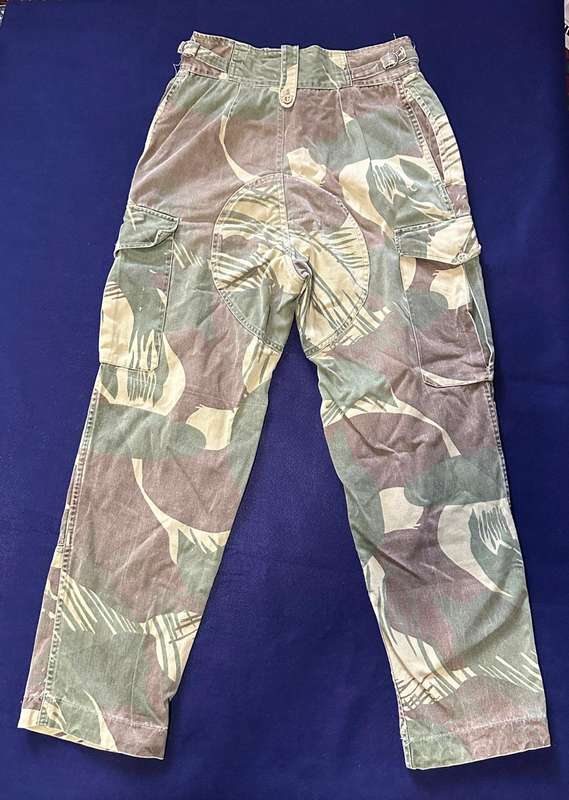 RHODESIAN CAMO TROUSERS WITH BACK PADDING AND SIDE ADJUSTERS - GOOD CONDITION