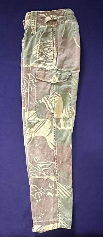 RHODESIAN CAMO TROUSERS WITH BACK PADDING AND SIDE ADJUSTERS - GOOD CONDITION