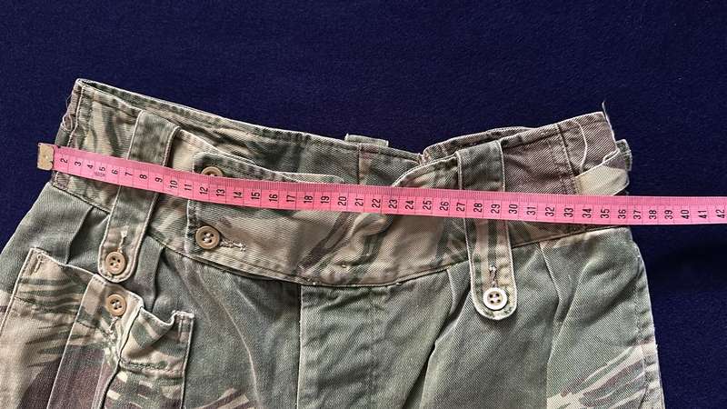 RHODESIAN CAMO TROUSERS WITH BACK PADDING AND SIDE ADJUSTERS - GOOD CONDITION