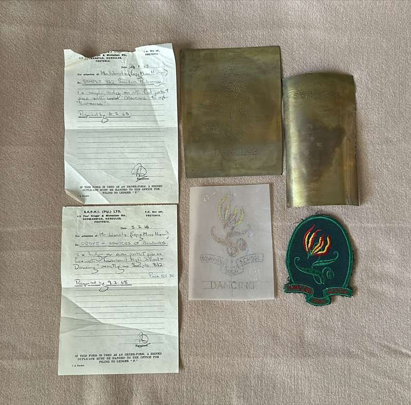 Rhodesian Sports Clubs / Schools - TOWNSEND GIRLS HIGH, BULAWAYO, BADGE, ARTWORK AND DOCUMENTS