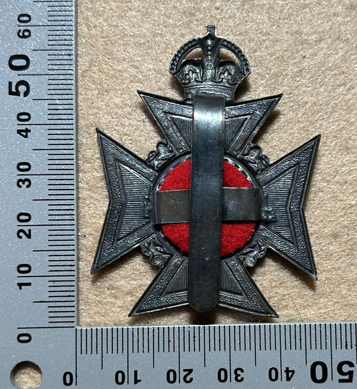 RHODESIA REGIMENT - KC RRR CAP WITH SLIDES 2 OFFICERS