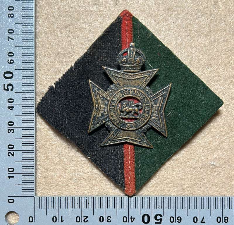 RHODESIA REGIMENT - 1 RR KC WITH FLASH BACKING
