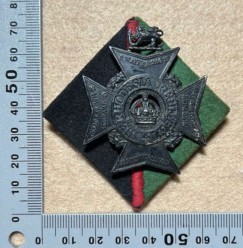 RHODESIA REGIMENT - 1 RR KC WITH FLASH BACKING