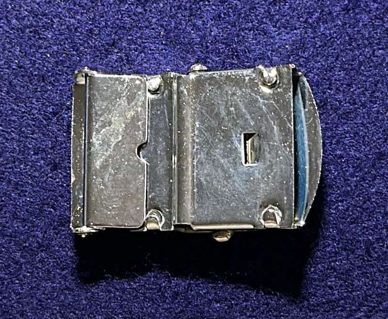SWAFT STEPUT BELT BUCKLE - AS NEW