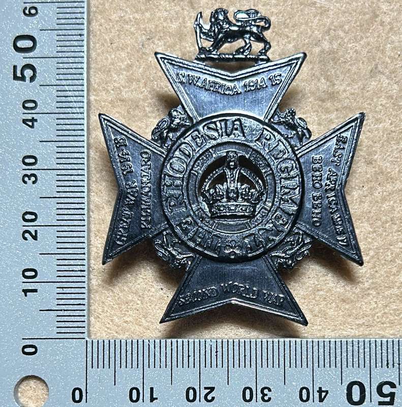 RHODESIA REGIMENT - BERET BADGE 1970-80