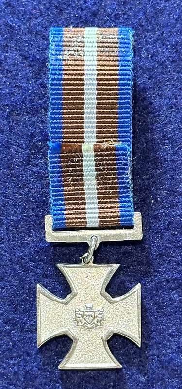 SA Military Decorations & Medals - Venda Gallantry Cross Silver (GCS) - Miniature Medal