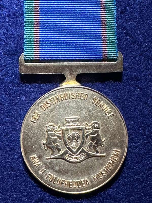 SA Military Decorations & Medals - Venda Distinguished Service Medal Gold - Full Size