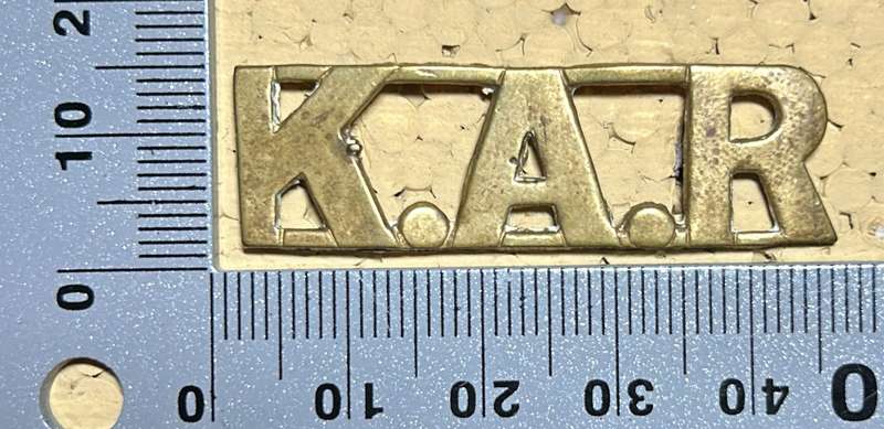 RHODESIA KINGS AFRICAN RIFLES - KAR SHOULDER TITLE