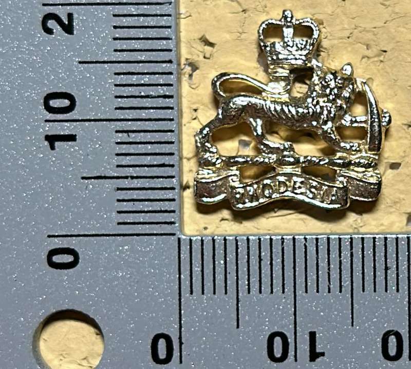 RHODESIA ARMY SERVICES CORPS -  MESS DRESS COLLAR QC