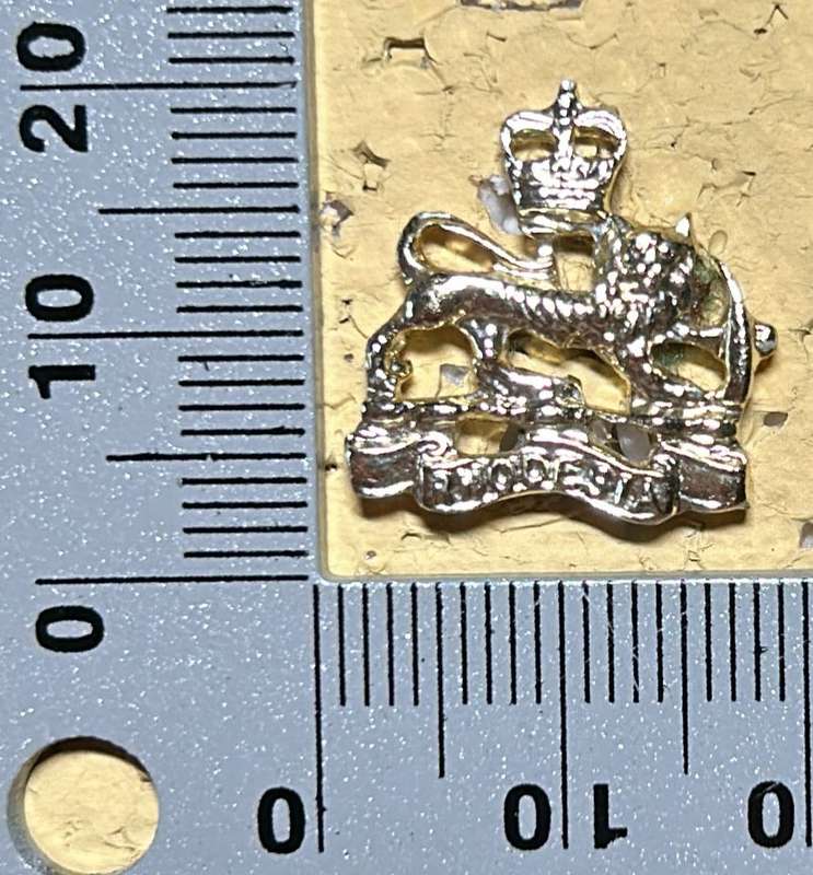 RHODESIA ARMY SERVICES CORPS -  MESS DRESS COLLAR KC