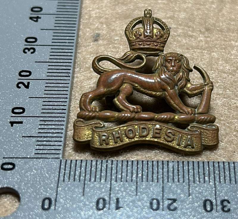 RHODESIA ARMY SERVICES CORPS - KC BADGE 1950-53 - FIRMIN LONDON
