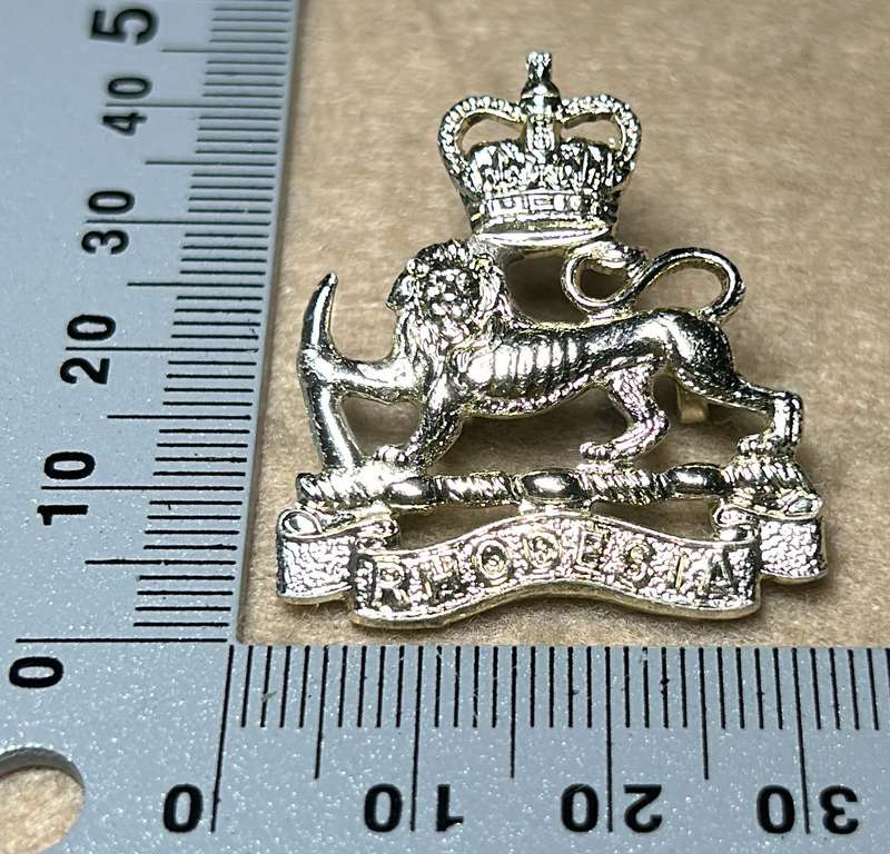 RHODESIA STAFF/ GENERAL SC - BADGE - 1960 - 70