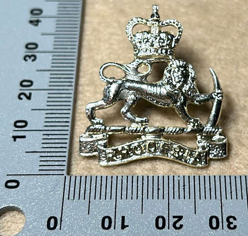 RHODESIA STAFF/ GENERAL SC - BADGE - 1960 - 70