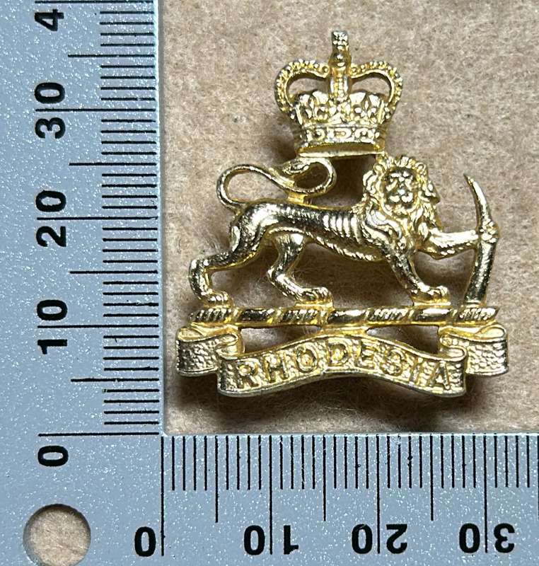 RHODESIA STAFF/ GENERAL SC - BADGE - 1960 - 70