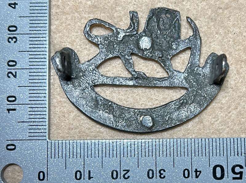 RHODESIA STAFF/ GENERAL SC - CAP BADGE - BLACKENED - 1940-50