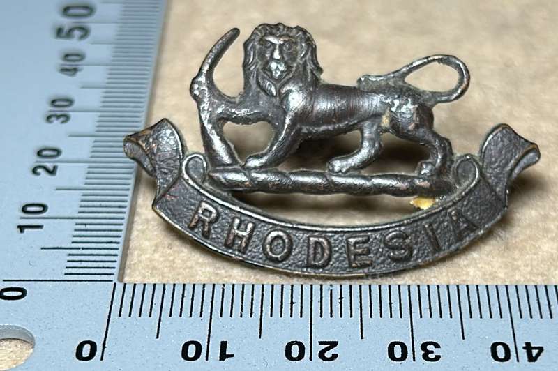 RHODESIA STAFF/ GENERAL SC - BADGE - 1940-50 - FIRMIN LONDON (1 LUG MISSING)