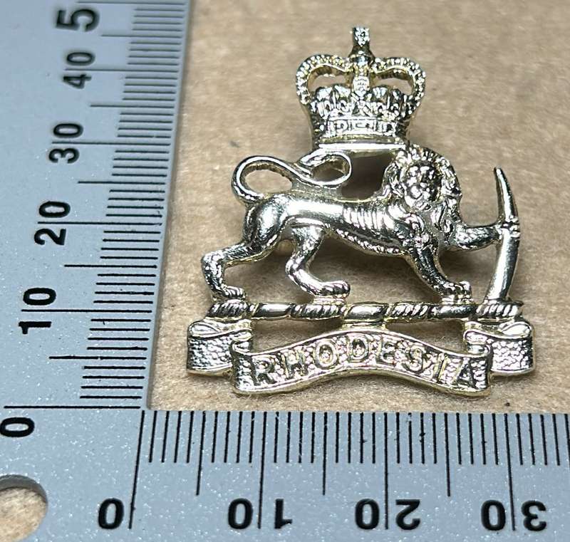 RHODESIA STAFF/ GENERAL SC - BADGE - 1960 - 70