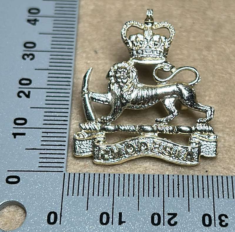 RHODESIA STAFF/ GENERAL SC - BADGE - 1960 - 70