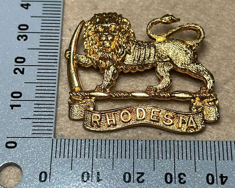 RHODESIA STAFF/ GENERAL SC - BADGE - BRASS GILT - FIRMIN LONDON - 1940-50