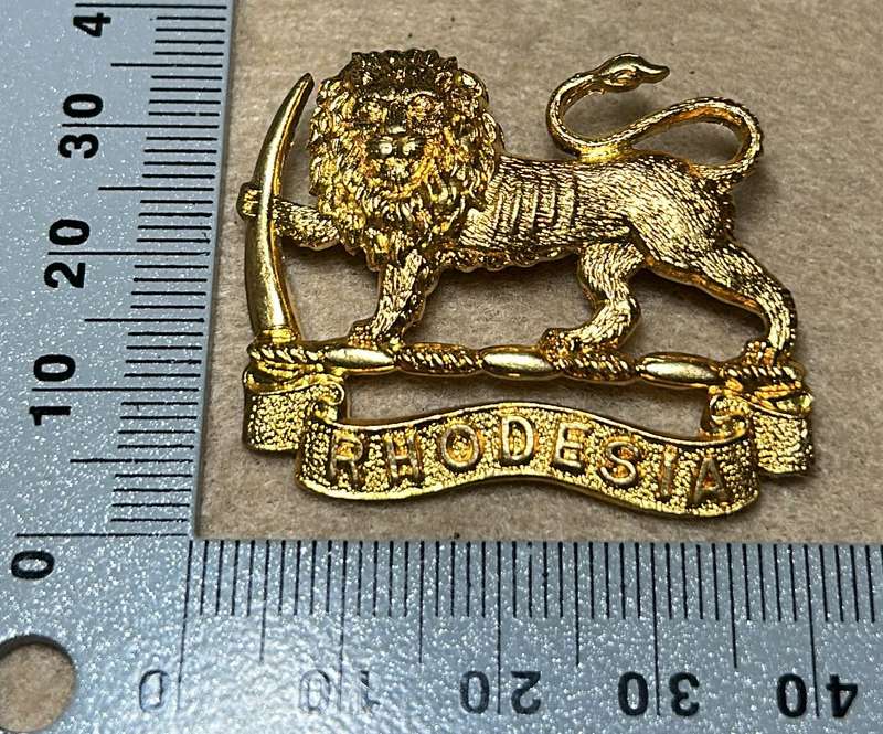 RHODESIA STAFF/ GENERAL SC - BADGE - BRASS GILT - FIRMIN LONDON - 1940-50