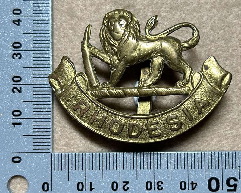 RHODESIA STAFF/ GENERAL SC - BADGE - STAMPED SHEET BRASS - 1926-40 - NARROW SLIDER
