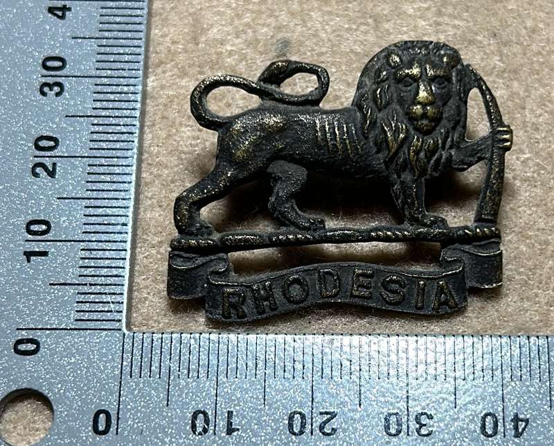 S RHODESIA STAFF/ GENERAL SC - BADGE - 1940-50