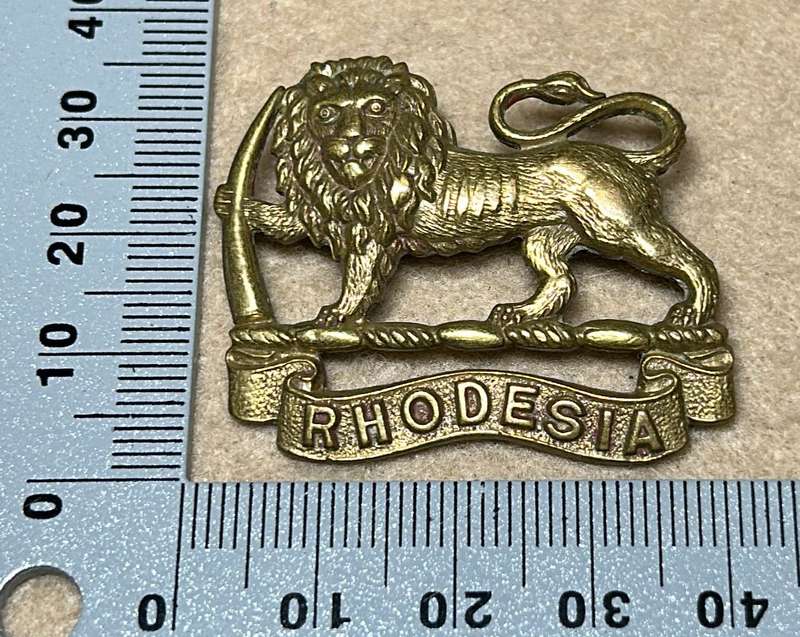 RHODESIA ARMY SERVICES CORPS - BADGE - FIRMIN LONDON