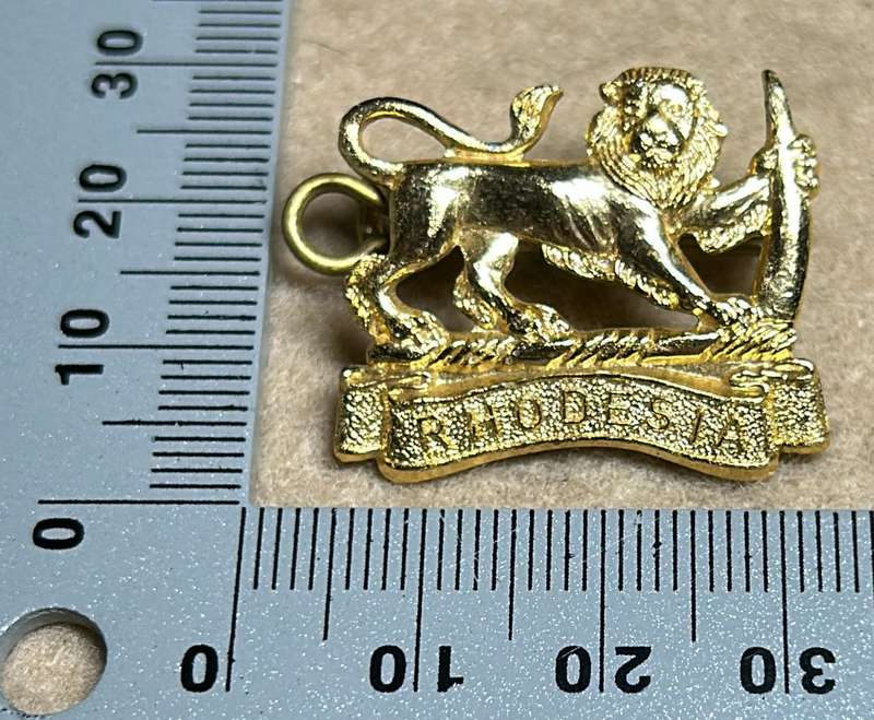 RHODESIA STAFF/ GENERAL SC - BADGE