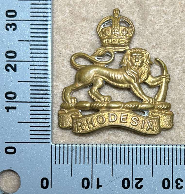 RHODESIA STAFF/ GENERAL SC - BADGE - KC (NO LUGS)