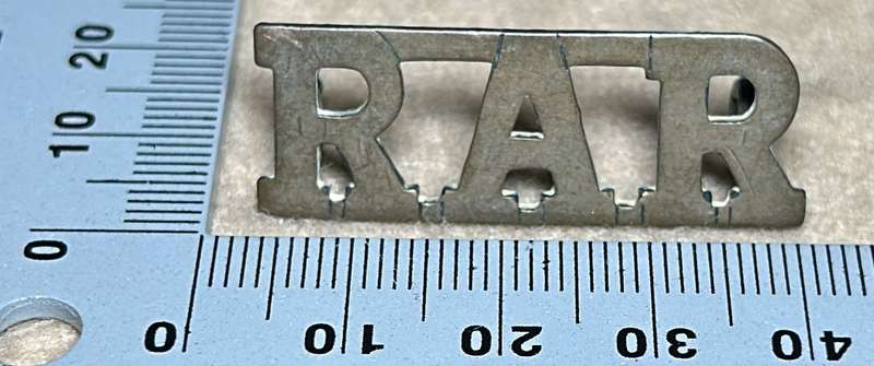 RHODESIA AFRICA RIFLES - RAR SHOULDER TITLES BRASS