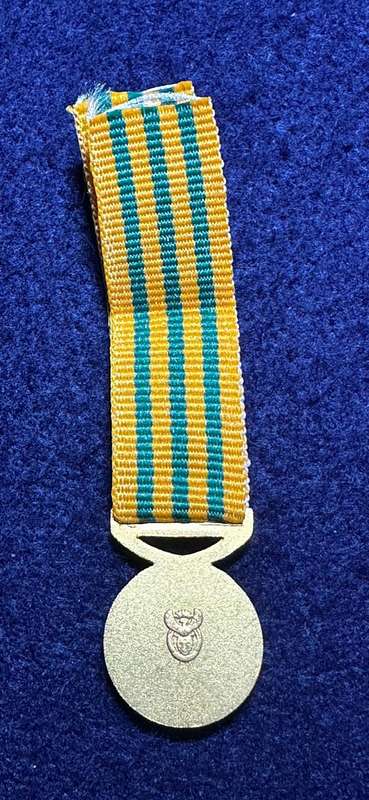 South Africa National Intelligence Agency - Faithful Service Medal Gold - Miniature