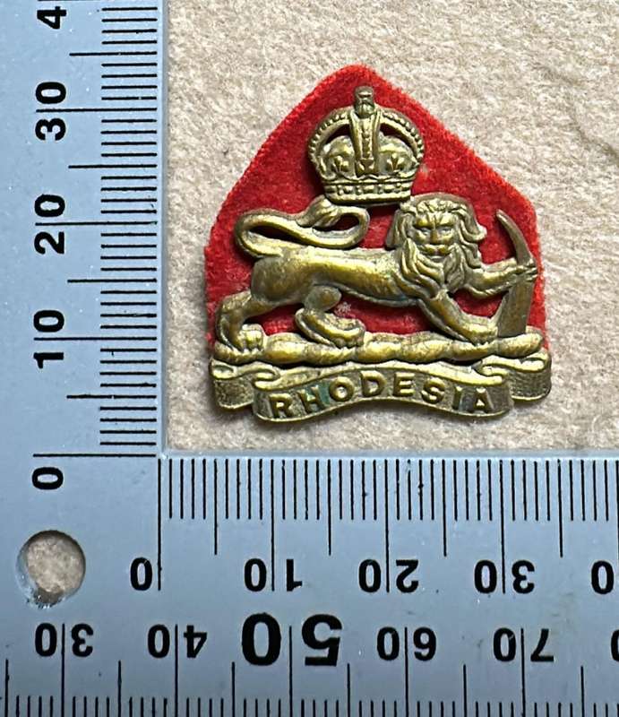 RHODESIA ARMY SERVICES CORPS - CAP BADGE 1950-53