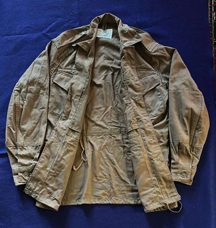SADF Bushjacket - 1st Type 1973 - Medium (Mnf. by Coat-Mens) Excellent Condition and Period Item.