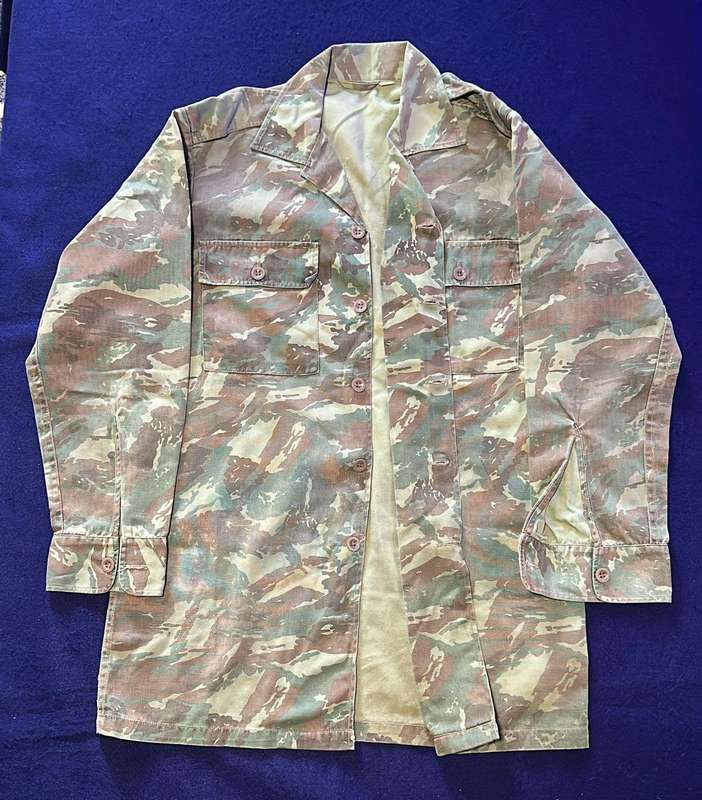 32 Battalion Camouflage Long Sleeve Shirt - Size Medium