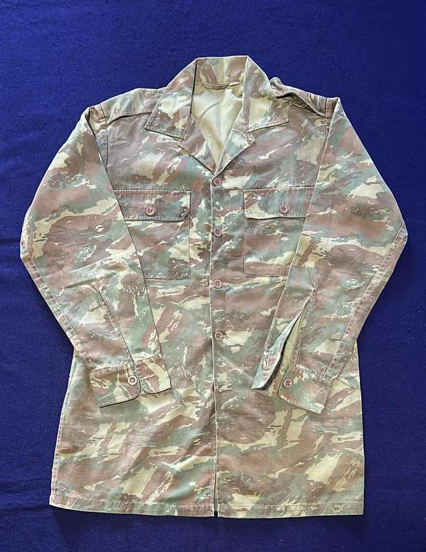 32 Battalion Camouflage Long Sleeve Shirt - Size Medium