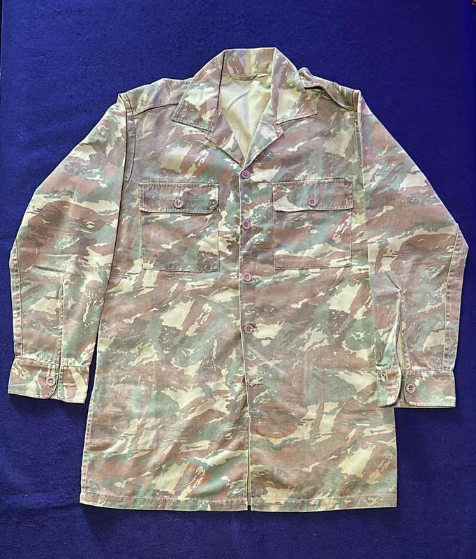 32 Battalion Camouflage Long Sleeve Shirt - Size Medium