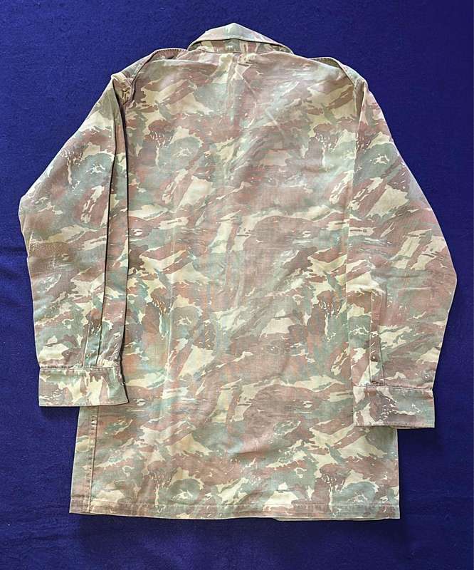 32 Battalion Camouflage Long Sleeve Shirt - Size Medium