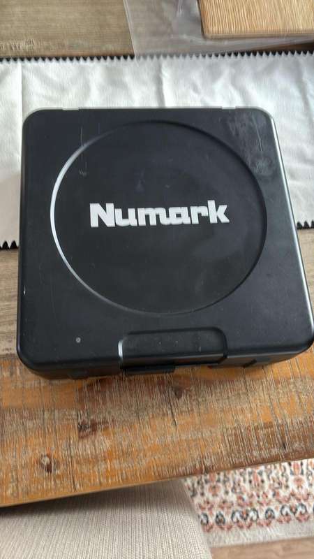Numark PT01 USB Turntable