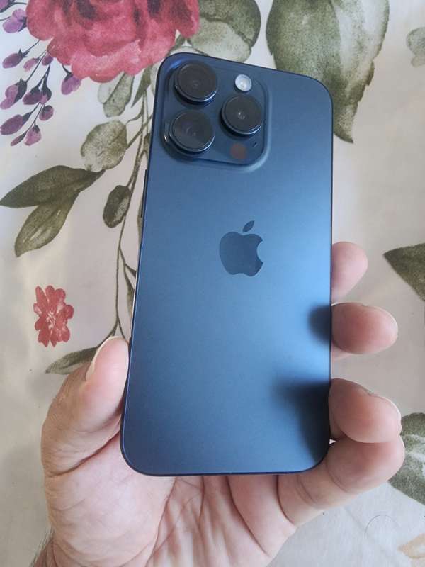Apple iphone 15 pro