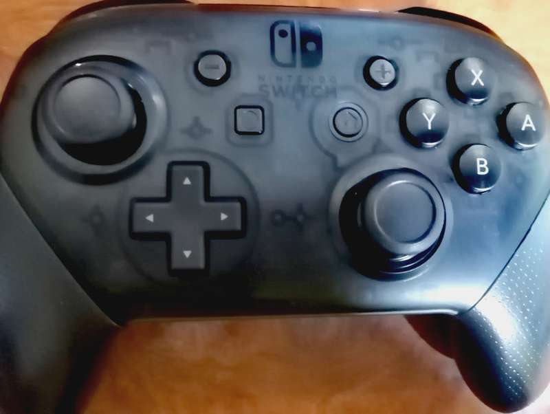 NINTENDO SWITCH ORIGINAL PRO CONTROL