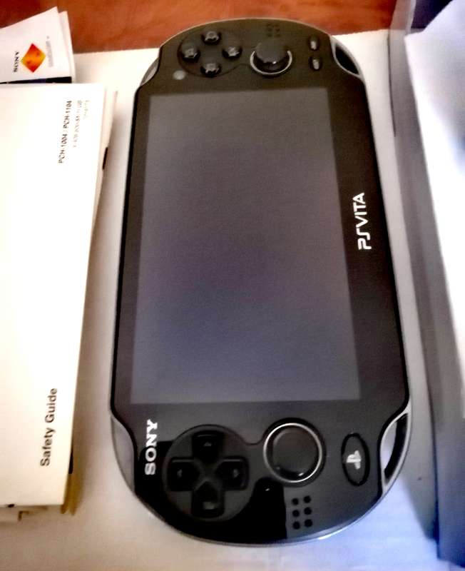 PLAYSTATION VITA (MINT CONDITION)