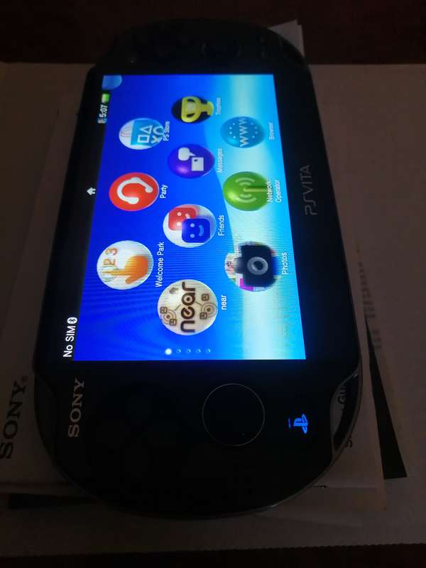 PLAYSTATION VITA (MINT CONDITION)