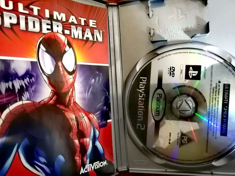 ULTIMATE SPIDER MAN PS2