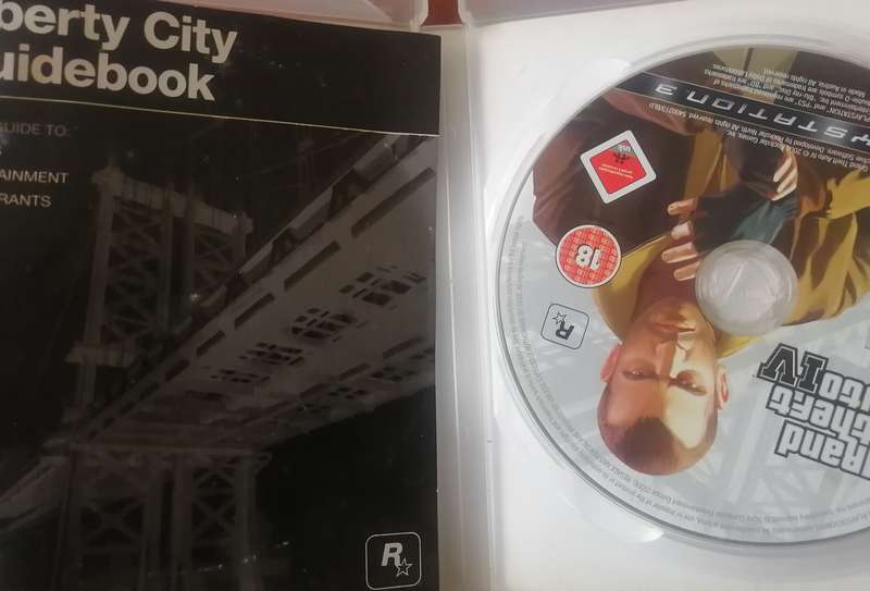 GRAND THEFT AUTO 4