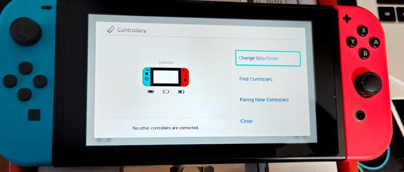 NINTENDO SWITCH CONSOLE
