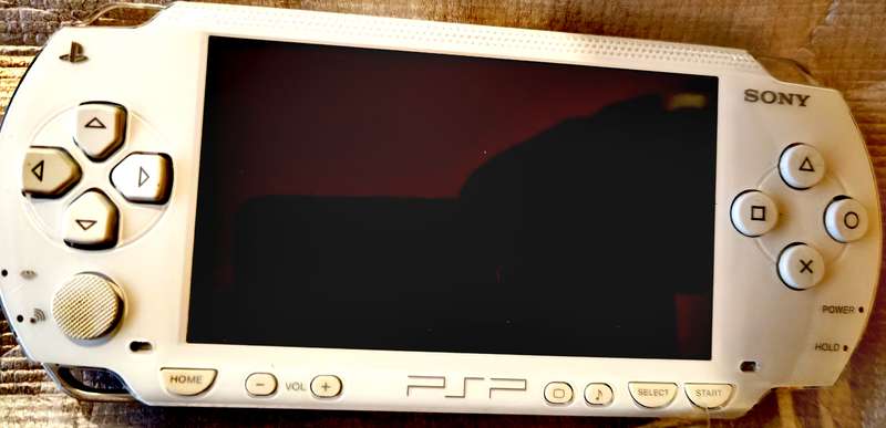 PSP CONSOLE (EXCELLENT CONDITION)