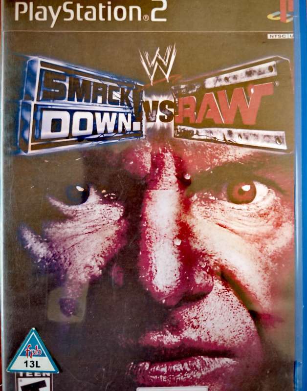 SMACK DOWN VS RAW (PS2)