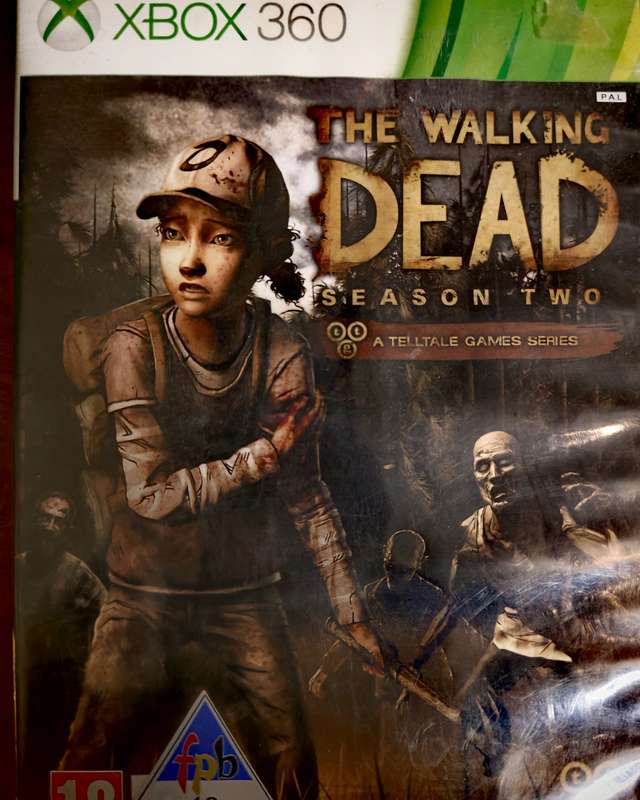 THE WALKING DEAD SEASON 2