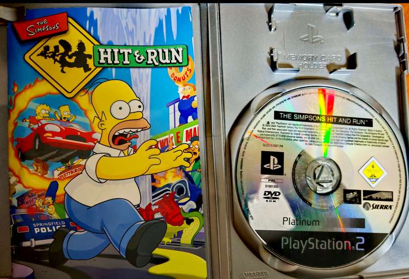 SIMPSONS HIT AND RUN (PS2)