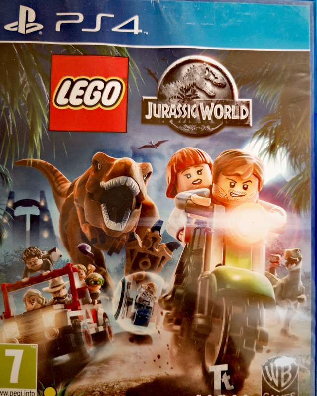 LEGO JURASSIC WORLD PS4